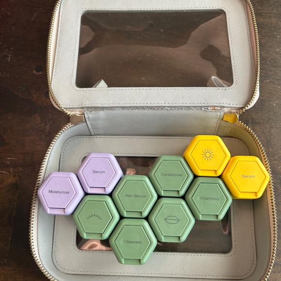 Cadence Medium Travel Capsules Set of 10 + Truffle Jet Set Clarity Bag in Toffee - Picture 1 of 12